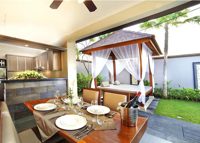 Villa The Banyumas Legian (Bali)