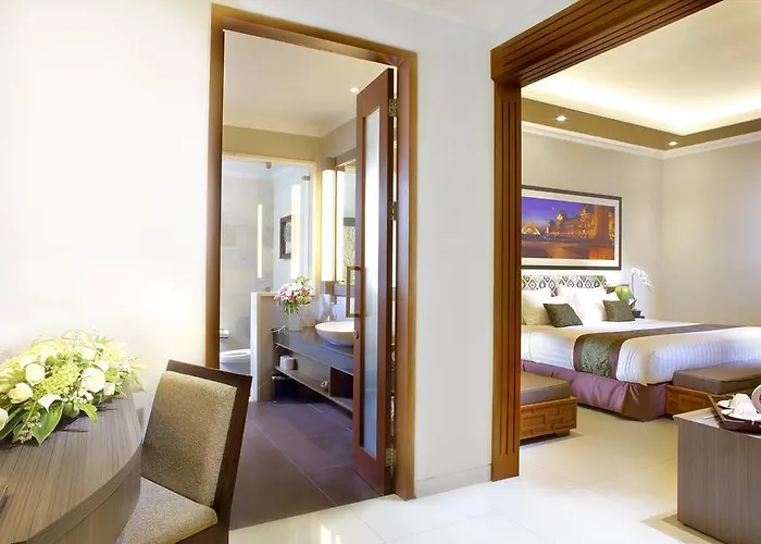 Villa The Banyumas Legian (Bali)